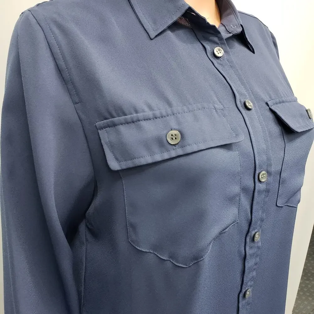 J. Crew Long Sleeve Button down Shirt with Button Flap Pockets Top Women 6 Blue